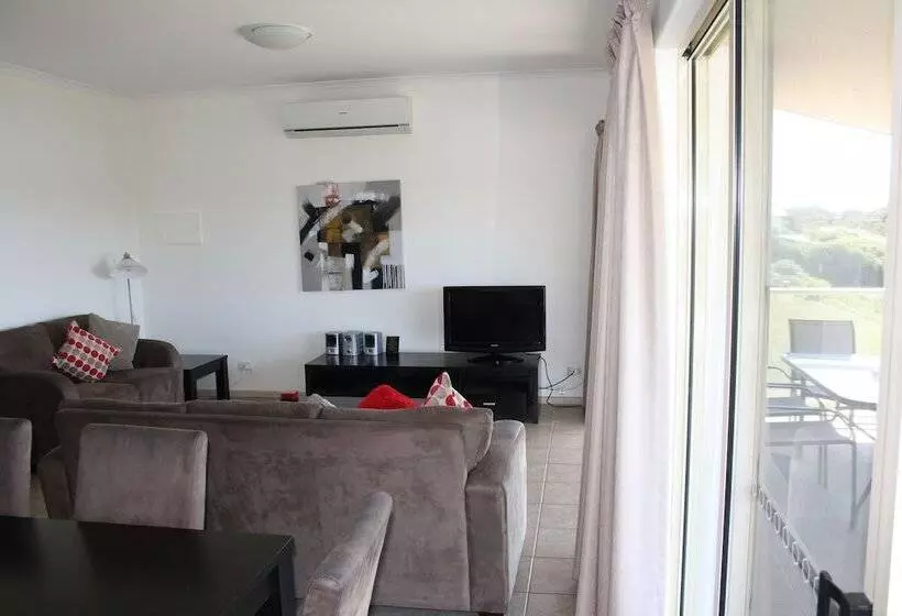 Lakeview Motel And Apartments