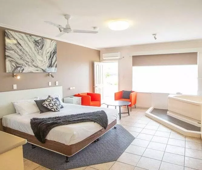 Lakeview Motel And Apartments