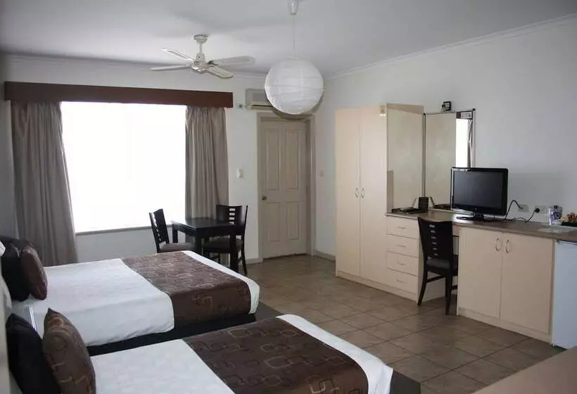 Lakeview Motel And Apartments