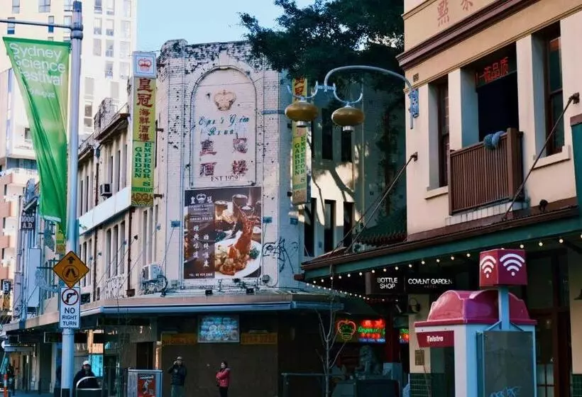 Metro Aspire Hotel Sydney