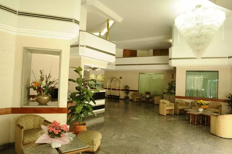 هتل Augusta Boulevard