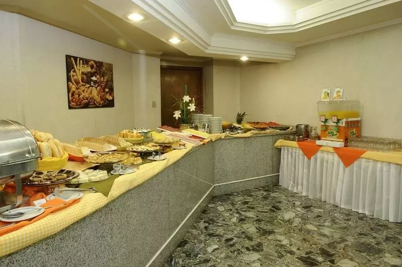 هتل Augusta Boulevard