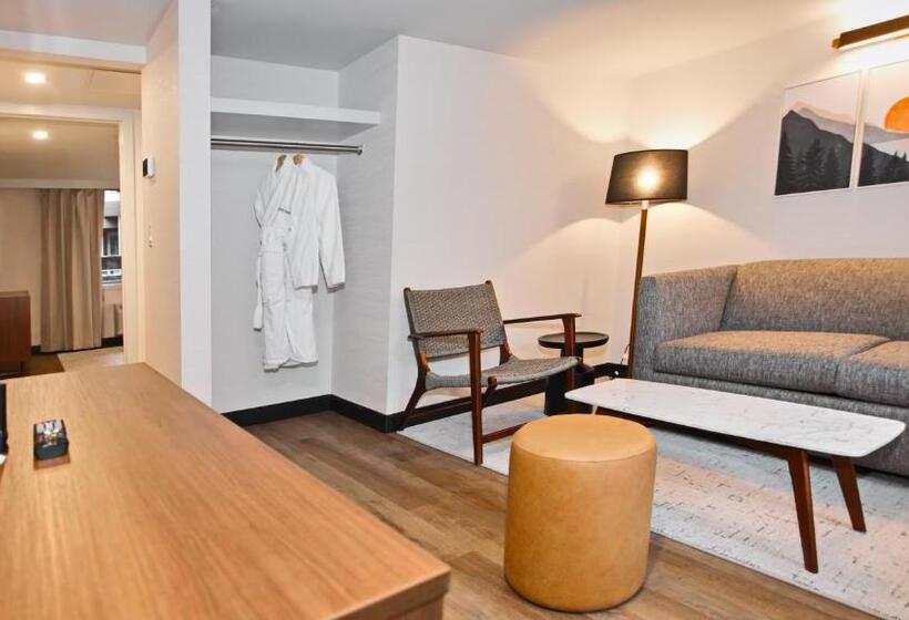 هتل Charltons Banff