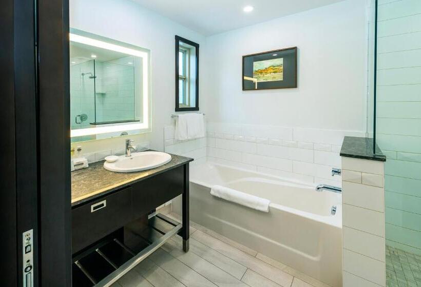 هتل Charltons Banff