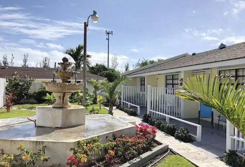 هتل Colony Club Inn & Suites