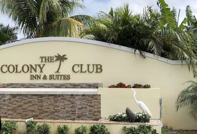 هتل Colony Club Inn & Suites