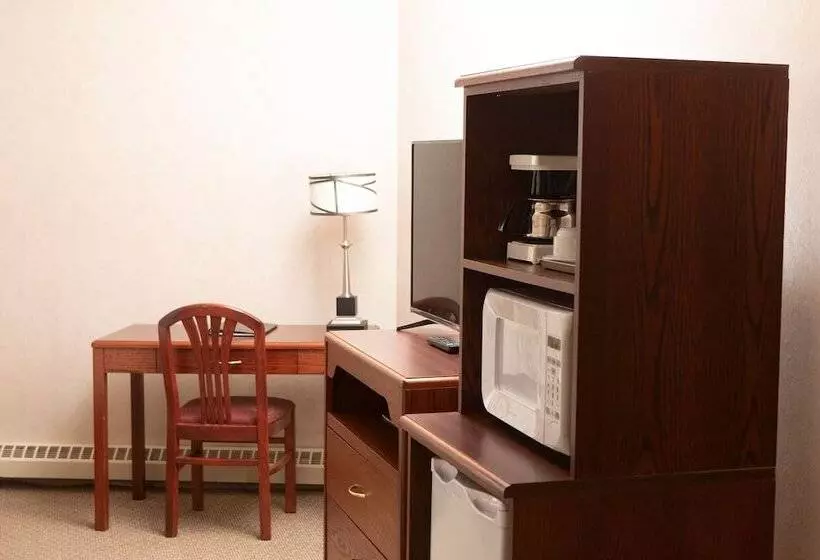 Hotel Continental Inn & Suites