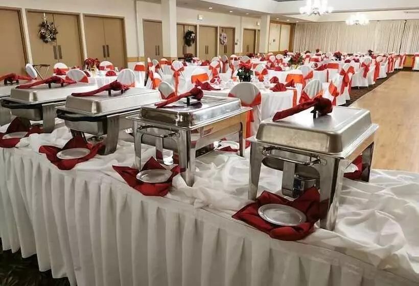 Hotel Continental Inn & Suites