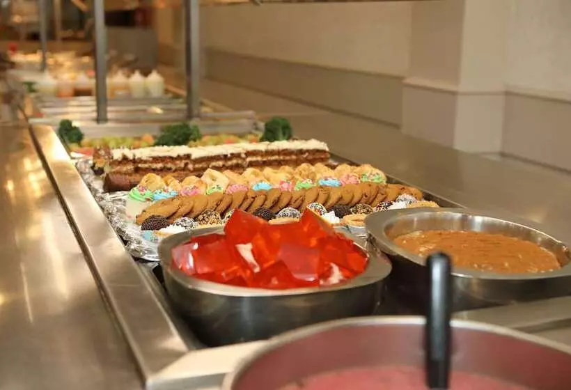 Hotel Continental Inn & Suites