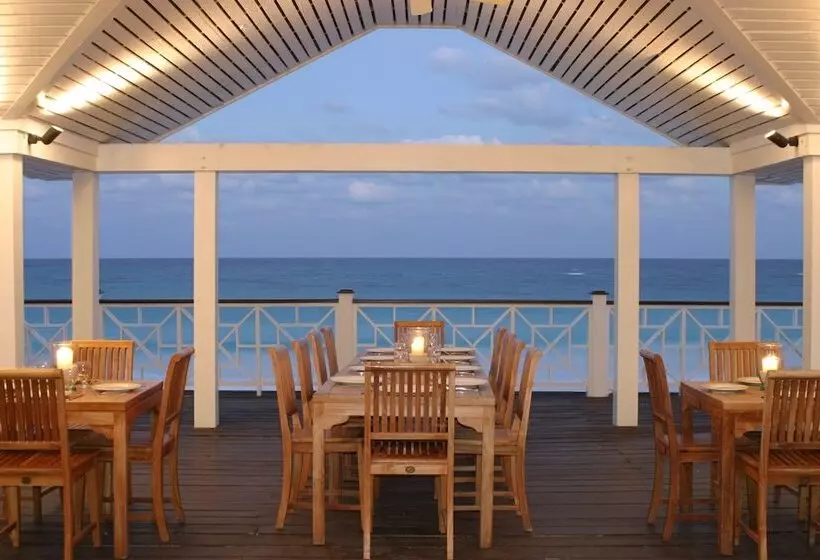 هتل Coral Sands Inn & Cottages