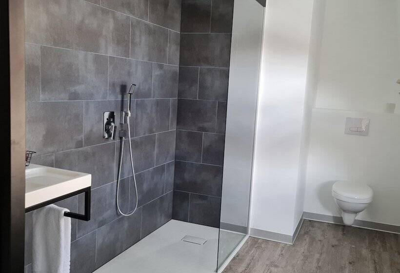 فندق Cour St Georges