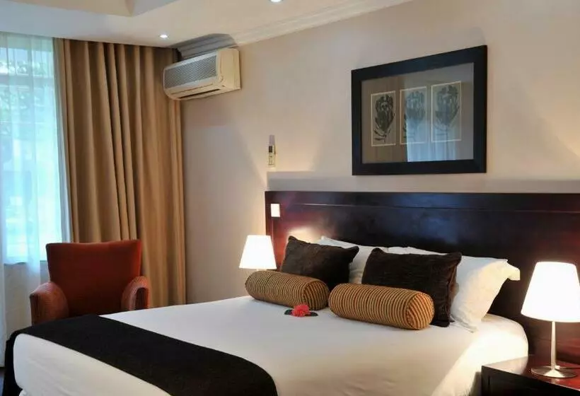 هتل Cresta Thapama