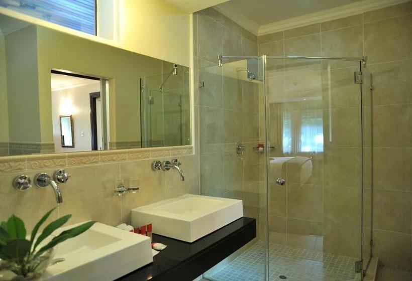 Hotel Cresta Thapama