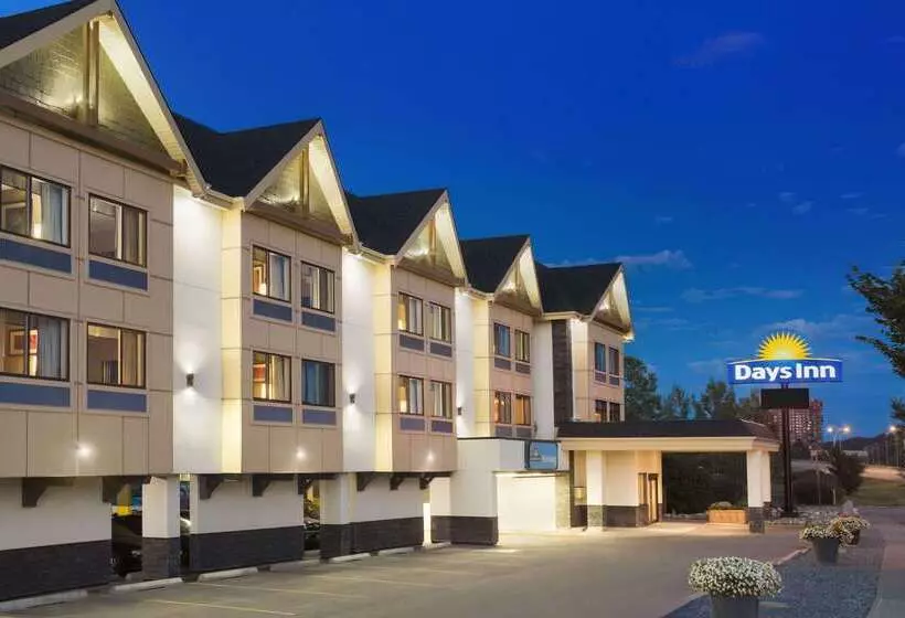 Hotel Days Inn By Wyndham Calgary Northwest