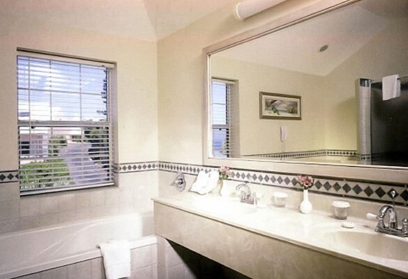 هتل Pompano Beach Club