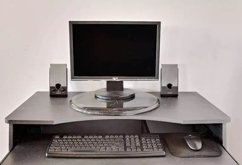 호텔 Ramada By Wyndham Gananoque Provincial Inn