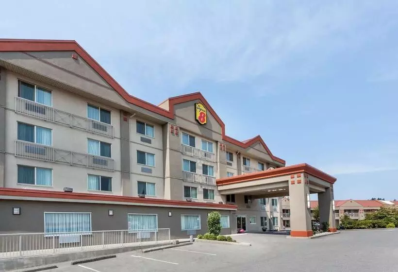هتل Super 8 By Wyndham Abbotsford Bc
