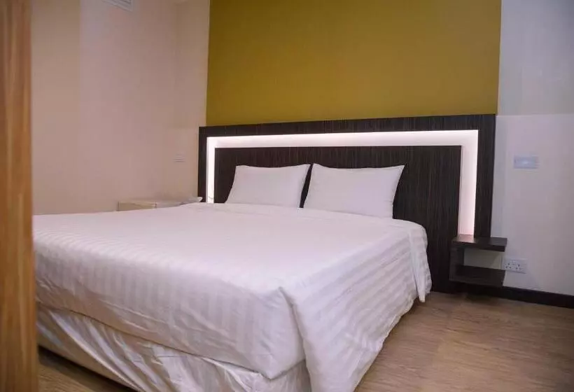 هتل The Capital Residence Suites