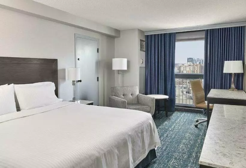 Chelsea Hotel Toronto