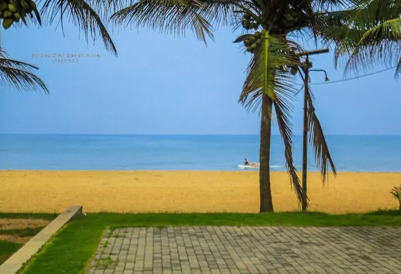 Golden Star Beach Hotel