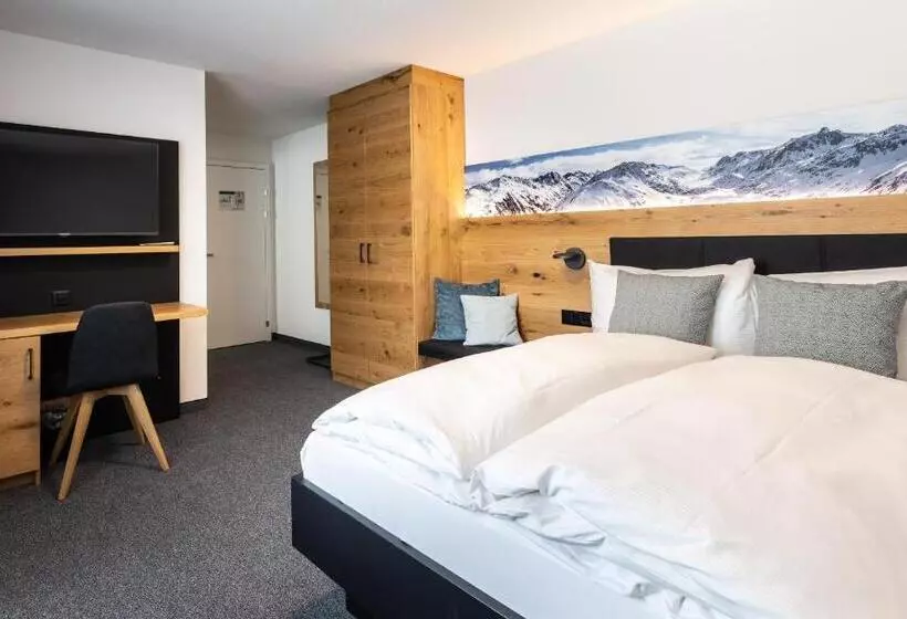 Hotel Piz Badus