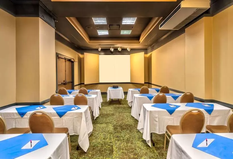 Hotelli Baranof Downtown Bw Signature Collection