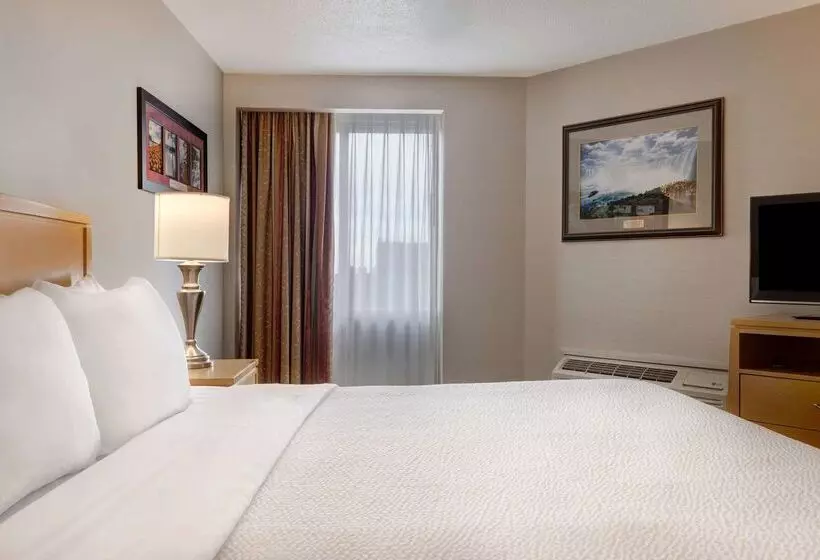 Hotel Days Inn By Wyndham Niagara Falls Near The Falls