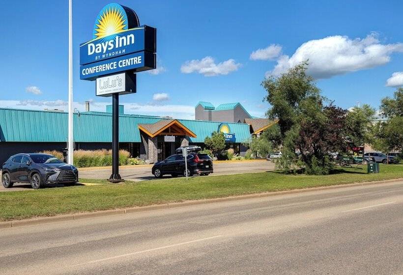 هتل Days Inn & Conference Centre By Wyndham Prince Albert