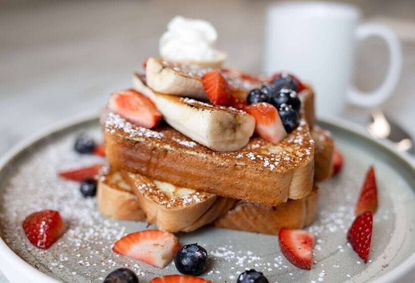 هتل Days Inn & Conference Centre By Wyndham Prince Albert