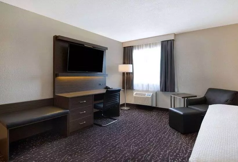 בית מלון כפרי Days Inn & Conference Centre By Wyndham Prince Albert