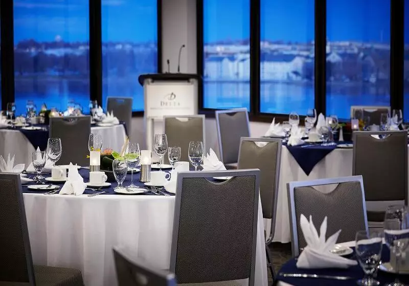 Delta Hotels By Marriott Kingston Waterfront