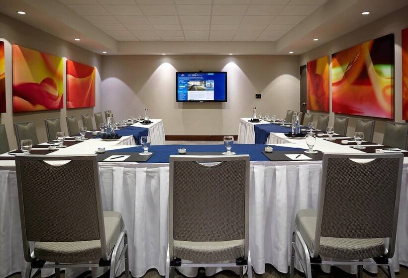 Delta Hotels By Marriott Kingston Waterfront