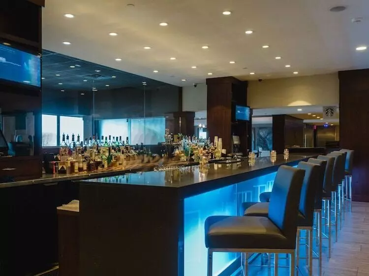 Delta Hotels By Marriott Kingston Waterfront