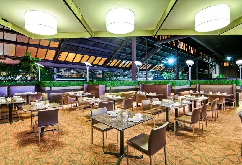 Delta Hotels By Marriott Toronto East