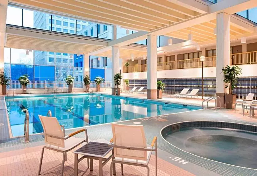 Delta Hotels By Marriott Winnipeg