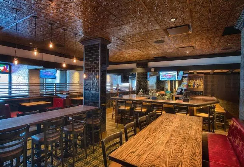 Delta Hotels By Marriott Winnipeg