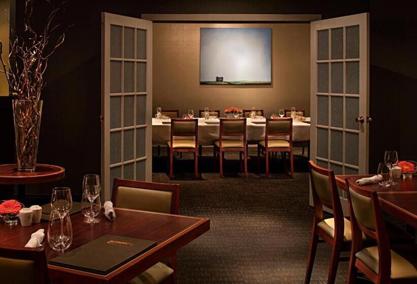 Delta Hotels By Marriott Winnipeg