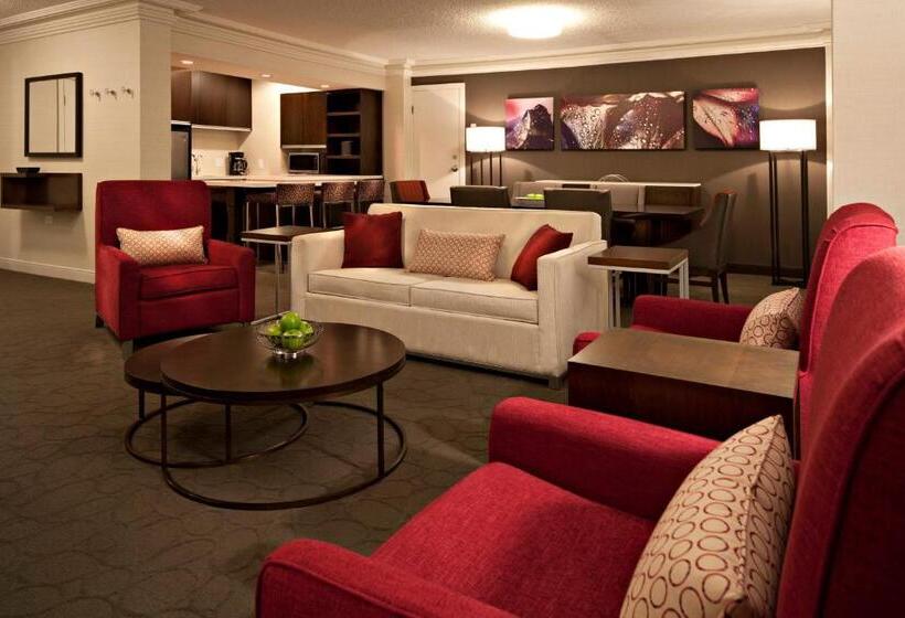 Delta Hotels By Marriott Winnipeg