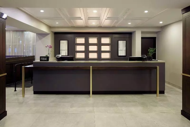 Hotel DoubleTree by Hilton Montreal Airport