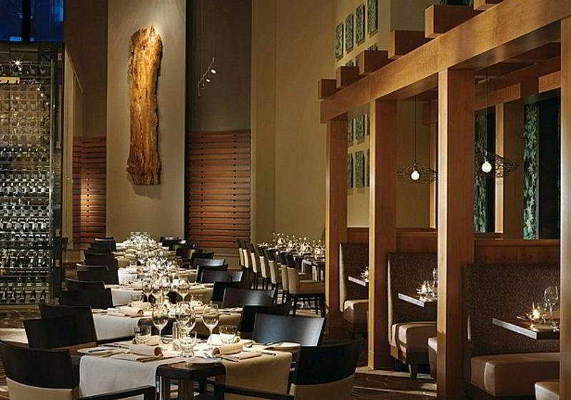 هتل Four Seasons Vancouver