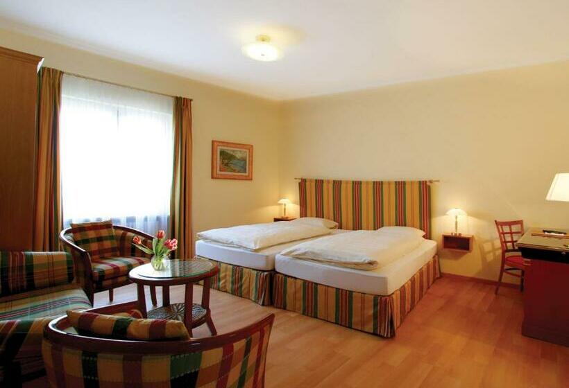 Hotell Garni Golf