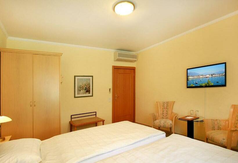 Hotell Garni Golf