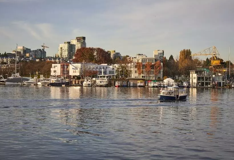 酒店 Granville Island