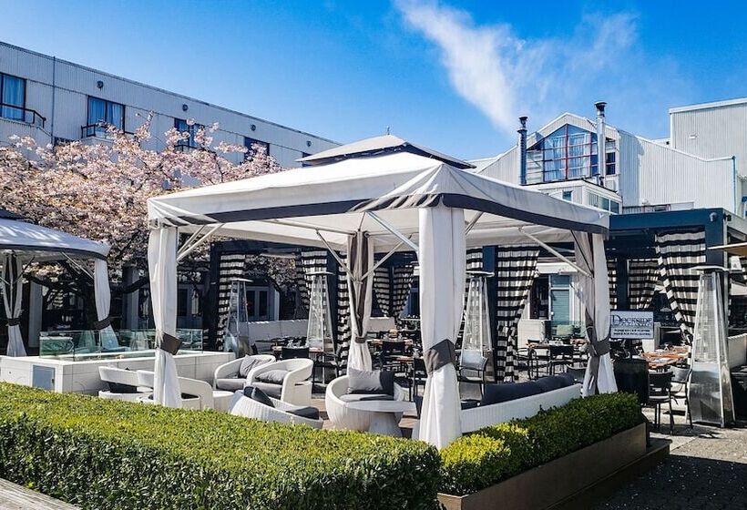 هتل Granville Island