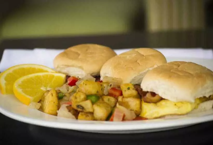 Hotel Holiday Inn Sudbury, An Ihg