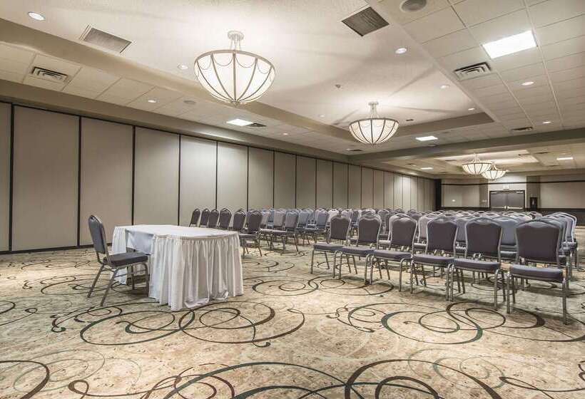 Quattro Hotel & Conf. Centre, Ascend Hotel Collection