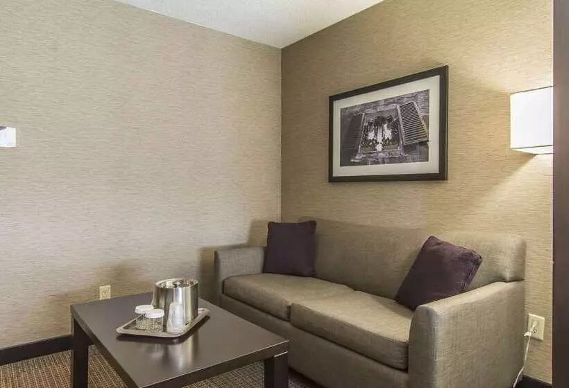 Quattro Hotel & Conf. Centre, Ascend Hotel Collection