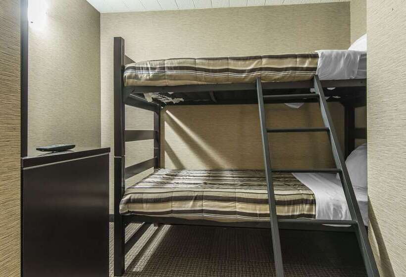 Quattro Hotel & Conf. Centre, Ascend Hotel Collection