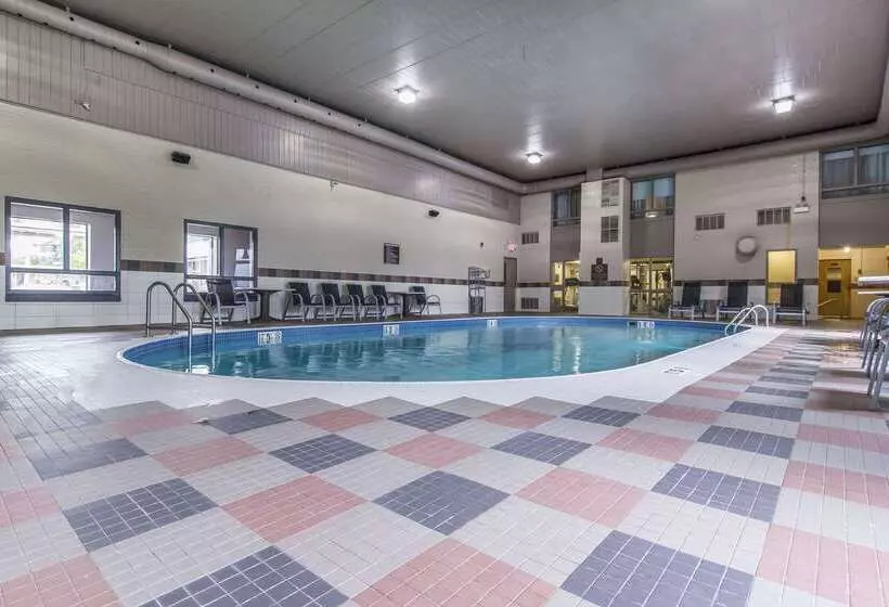 Quattro Hotel & Conf. Centre, Ascend Hotel Collection