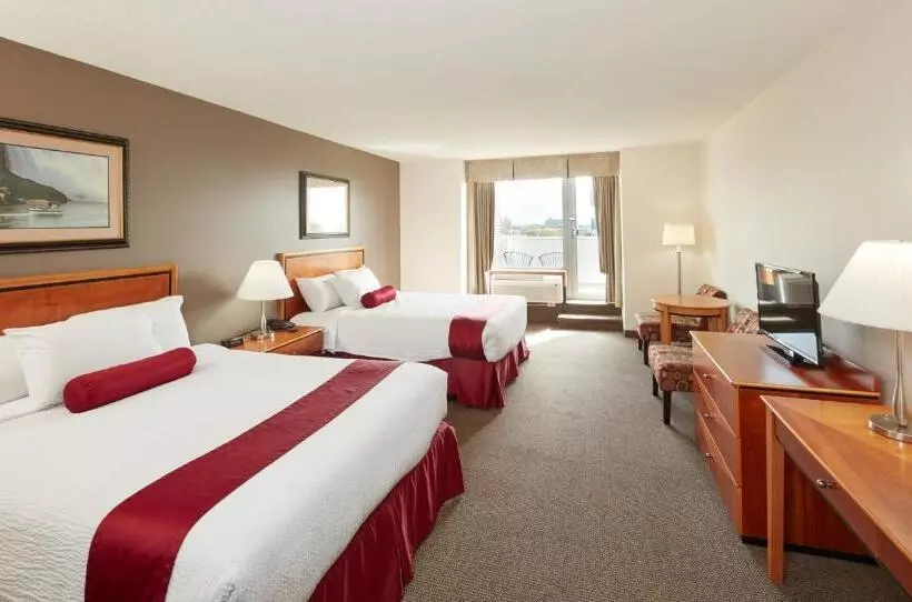 The Falls Hotel & Inn